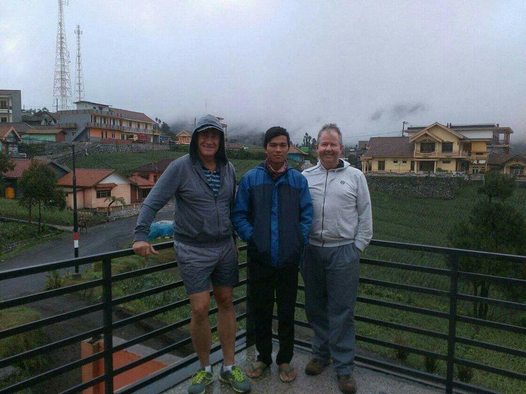 Bromo Otix Guest House Exterior photo